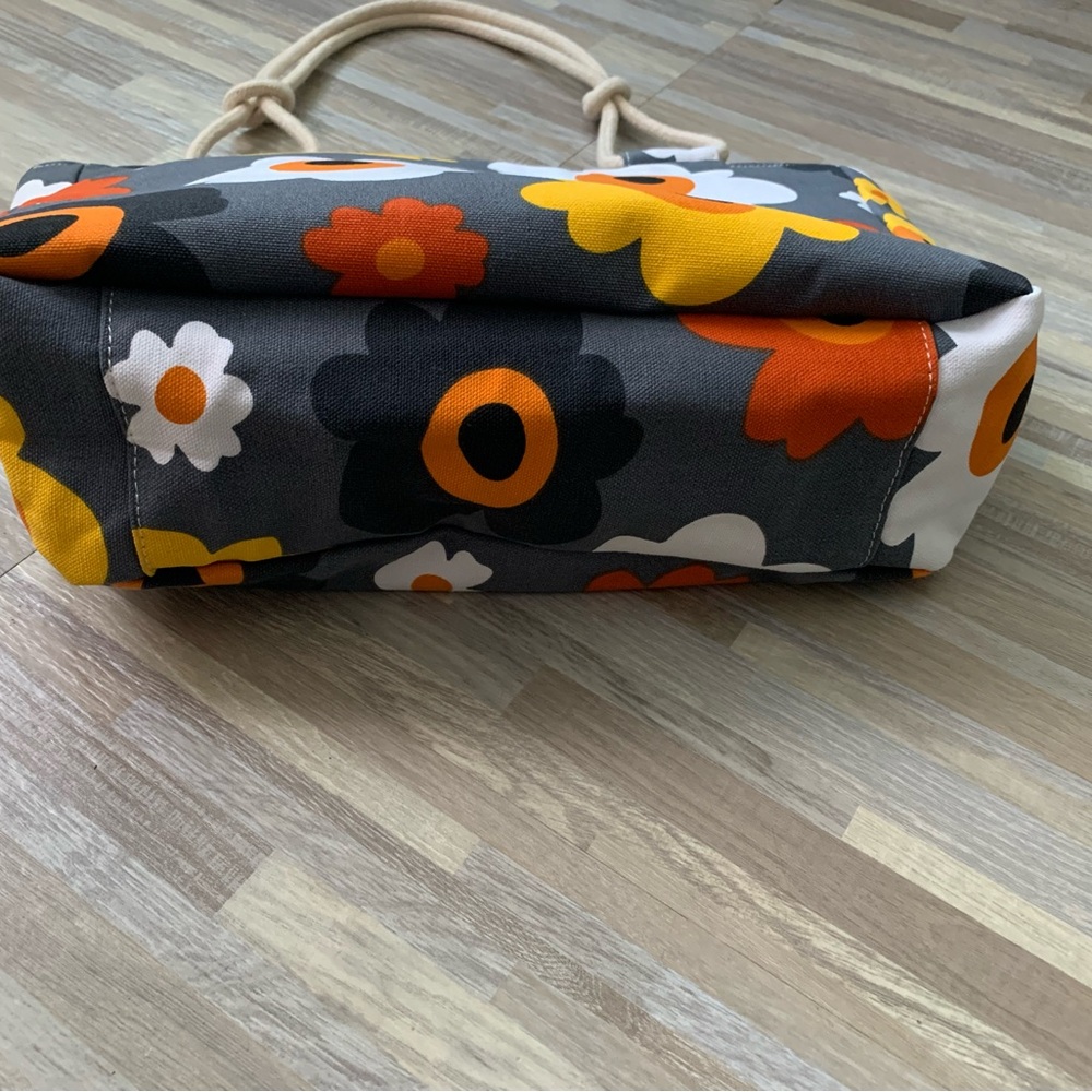 My Farmhouse Autumn Bloom Tote - Picture 2 of 6